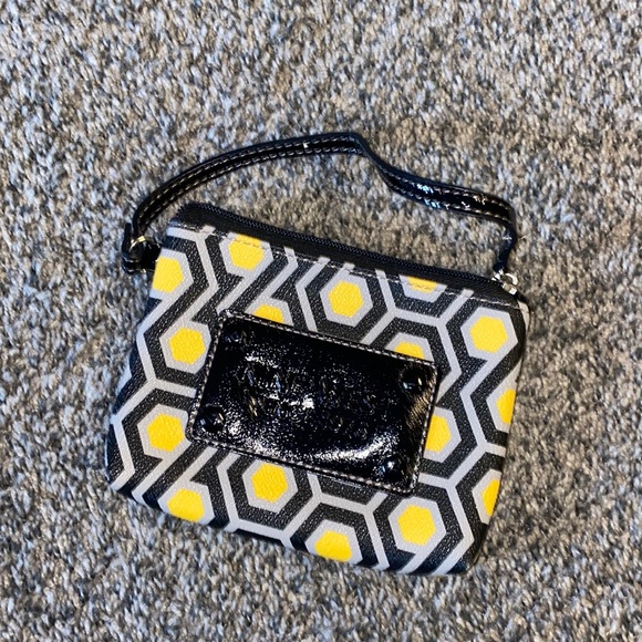 Nine West Wristlet - Picture 1 of 3